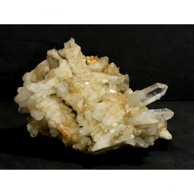 natural-crystal-quartz-cluster
