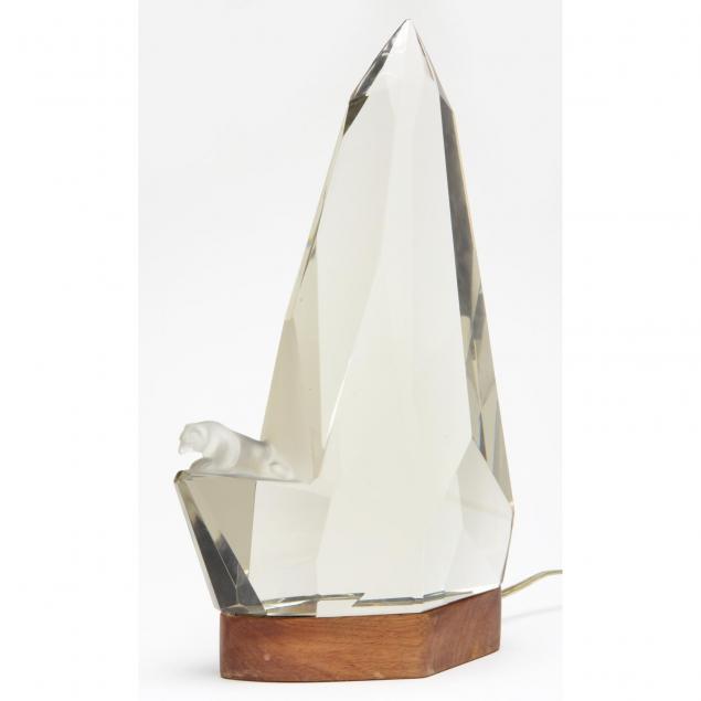 unusual-crystal-iceberg-sculptural-lamp