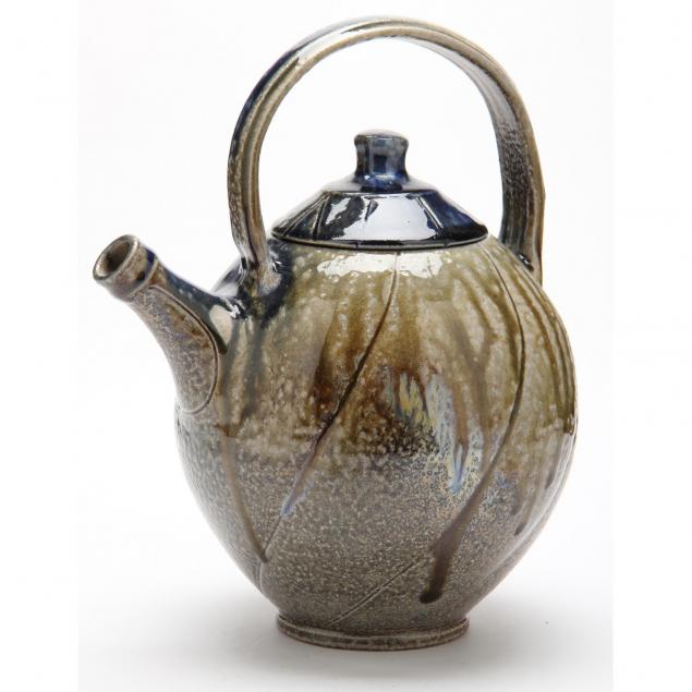 ben-owen-iii-lidded-teapot