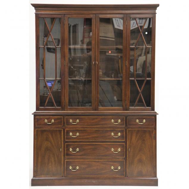 virginia-galleries-henkel-harris-lighted-china-cabinet