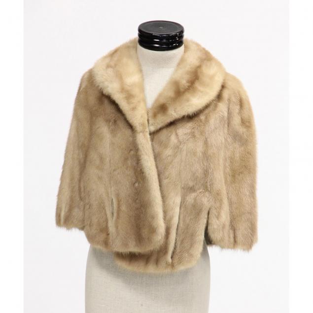 blonde-mink-short-cape