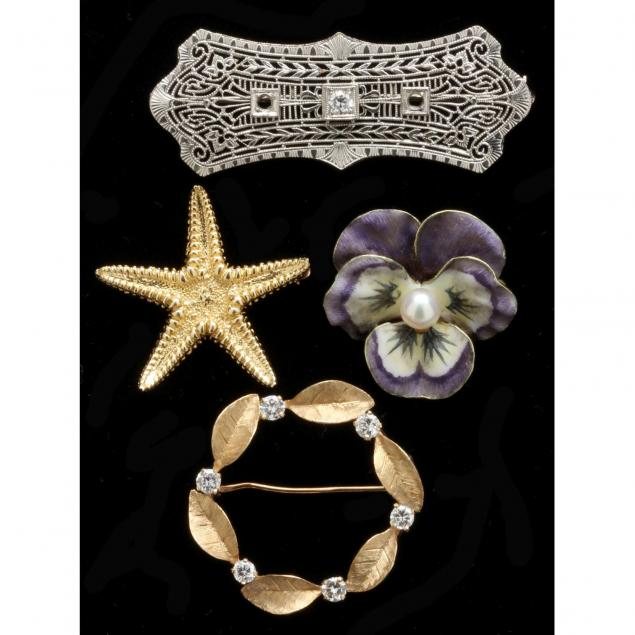 four-vintage-brooches
