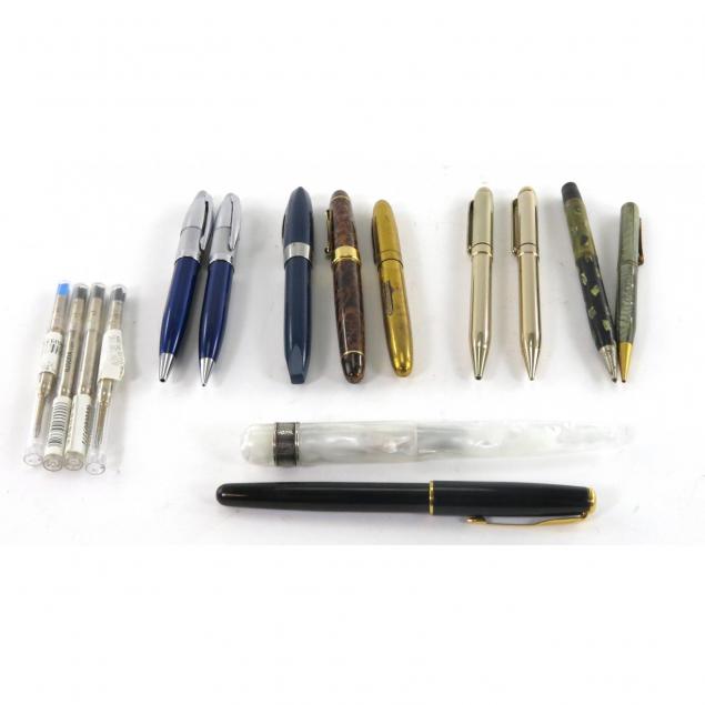 collection-of-vintage-pens