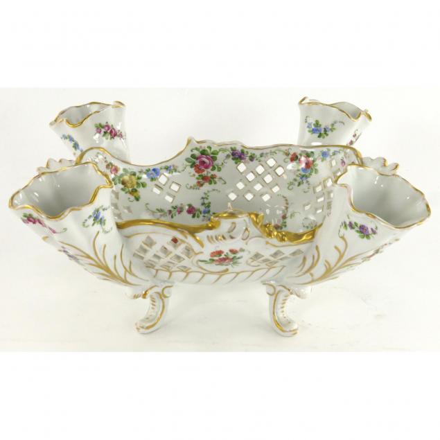 c-g-schierholz-sohn-porcelain-centerpiece