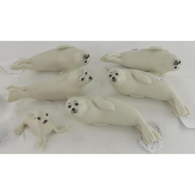 group-of-6-porcelain-harp-seals