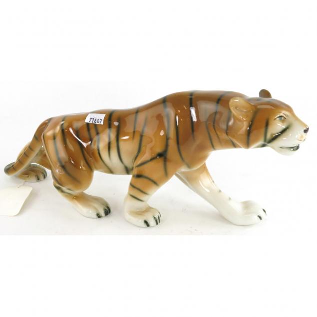 royal-dux-porcelain-tiger-sculpture