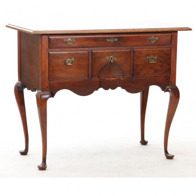 queen-anne-style-lowboy