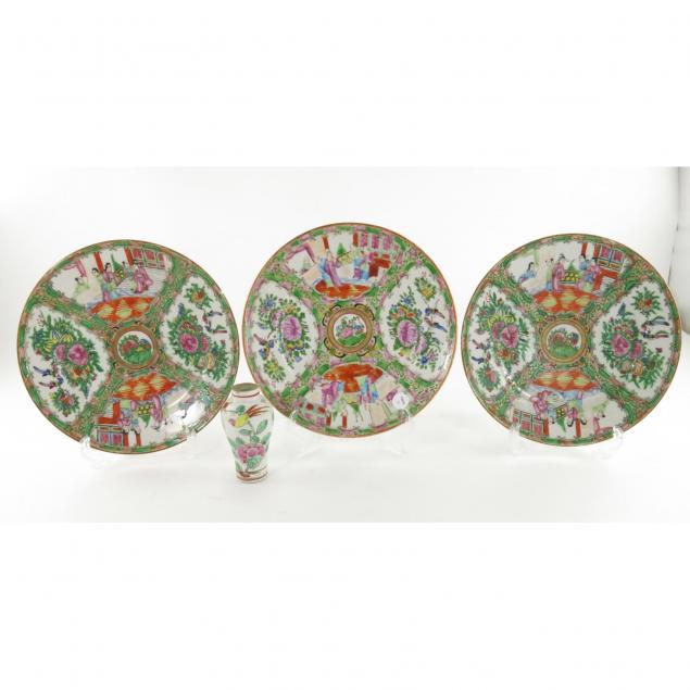 three-chinese-rose-medallion-plates-a-cabinet-vase