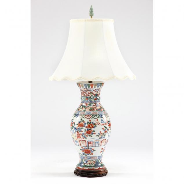 chinese-porcelain-wucai-baluster-vase
