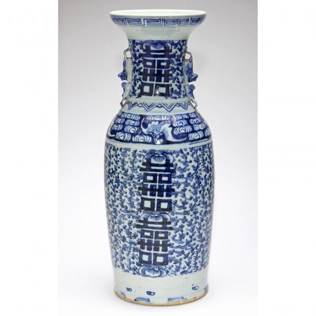 chinese-porcelain-blue-white-vase