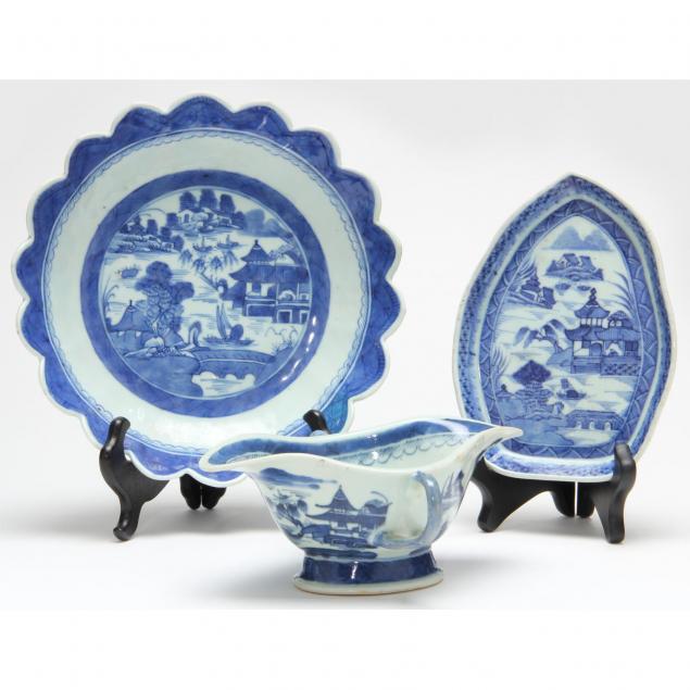 three-pieces-of-chinese-blue-and-white-export-porcelain