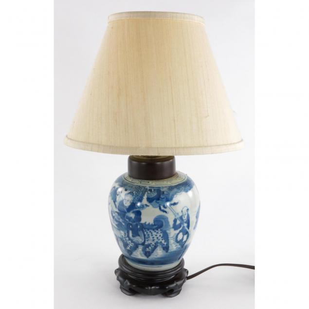 chinese-decorative-table-lamp