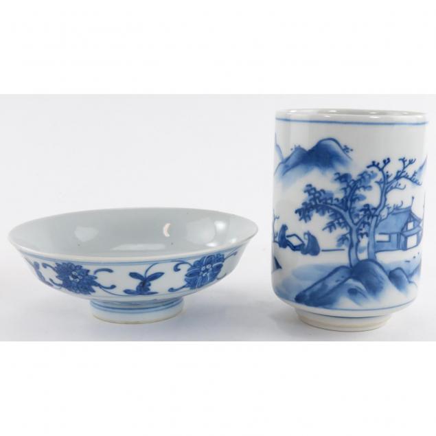 two-pieces-of-chinese-blue-and-white-porcelain