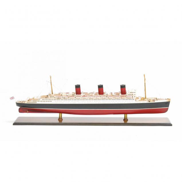 model-of-the-queen-mary-ocean-liner