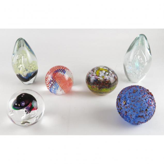 six-signed-art-glass-paperweights