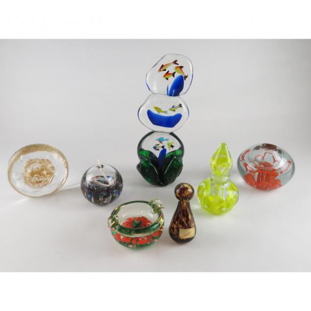 seven-sculptural-paperweights