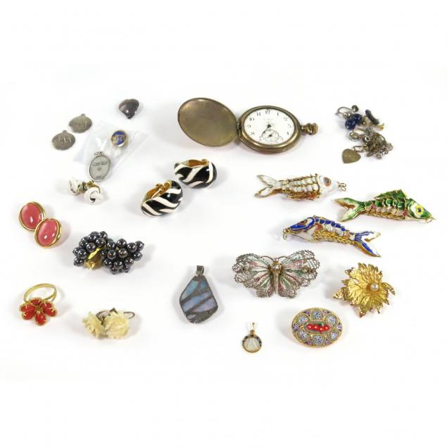assorted-jewelry-grouping