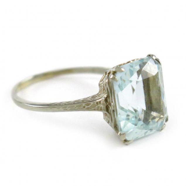 vintage-14kt-aquamarine-ring