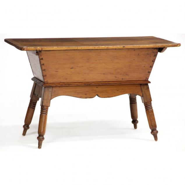 american-19th-century-pine-dough-box