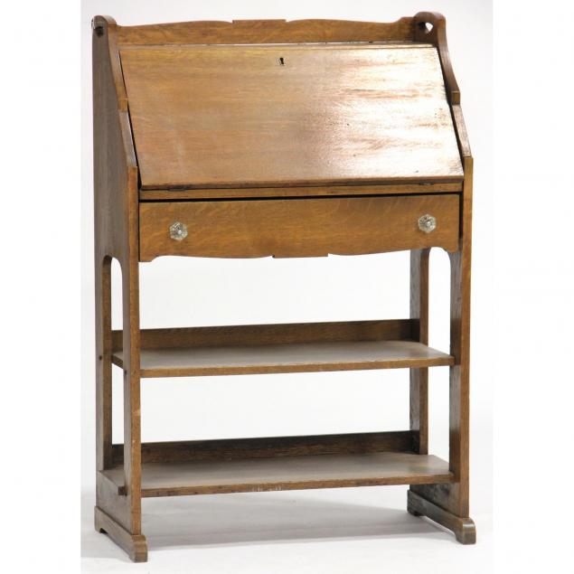 ladies-oak-fall-front-desk