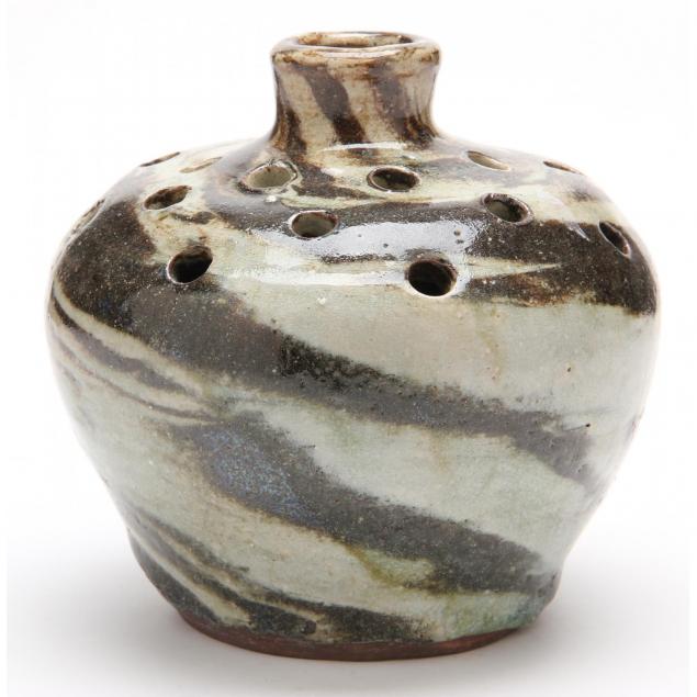 nc-pottery-swirl-flower-frog-vase