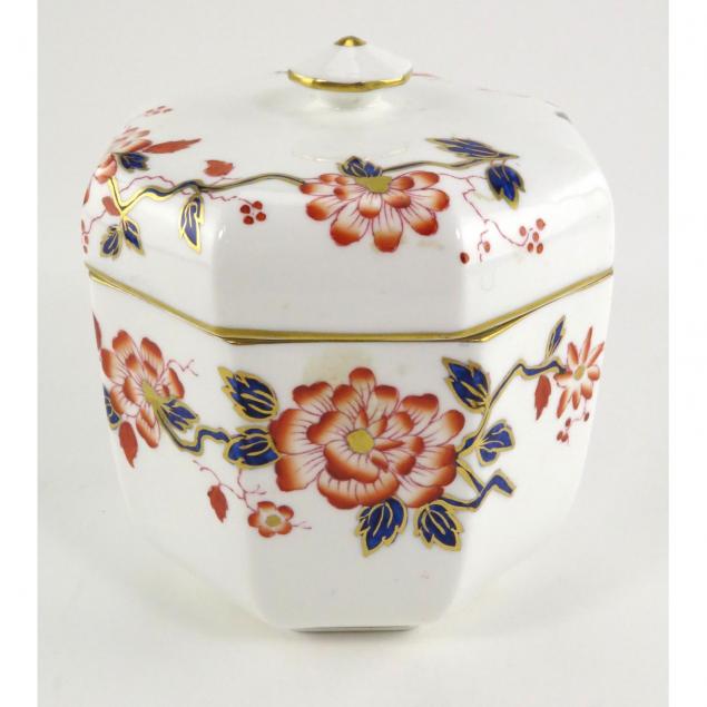 royal-crown-derby-imari-pattern-lidded-sweetmeat-jar