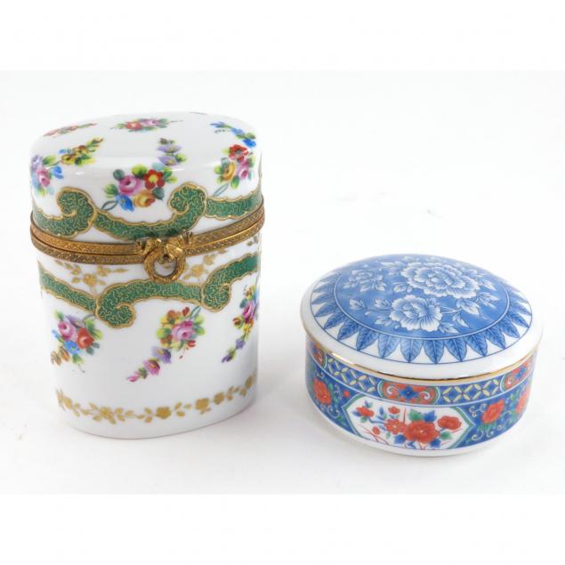two-fine-porcelain-dresser-boxes