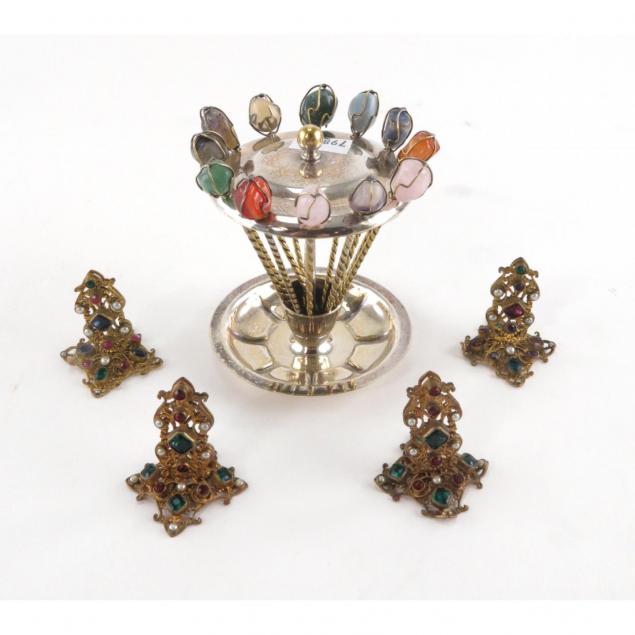 decorative-table-accessories