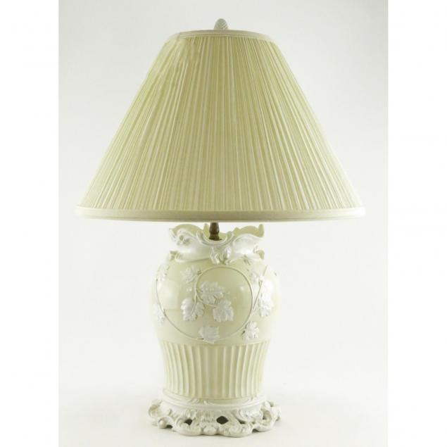 italian-porcelain-table-lamp