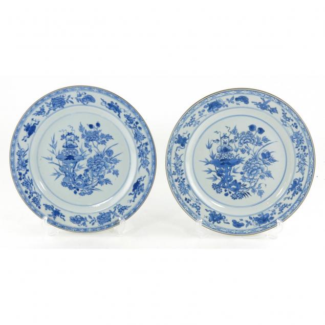 pair-of-chinese-blue-white-plates