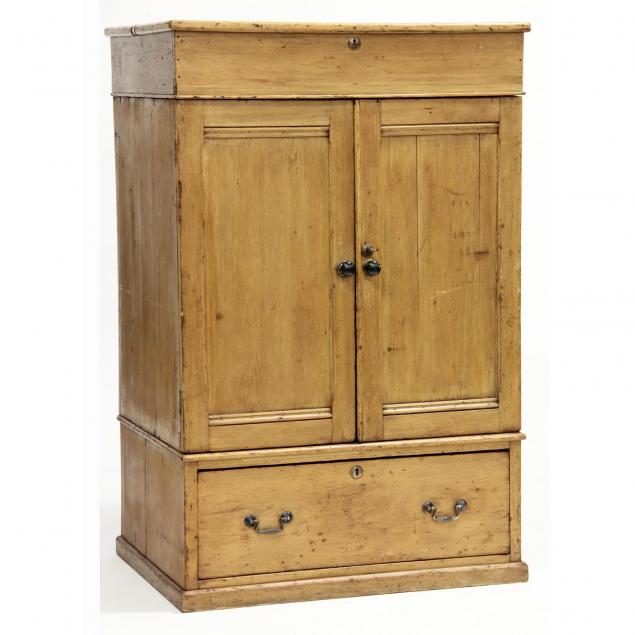 continental-pine-linen-cabinet