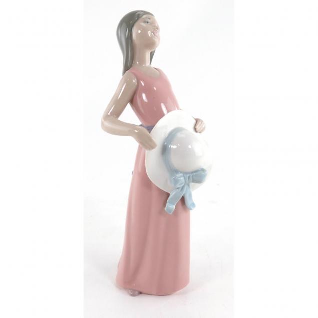 lladro-dreamer-girl-with-hat