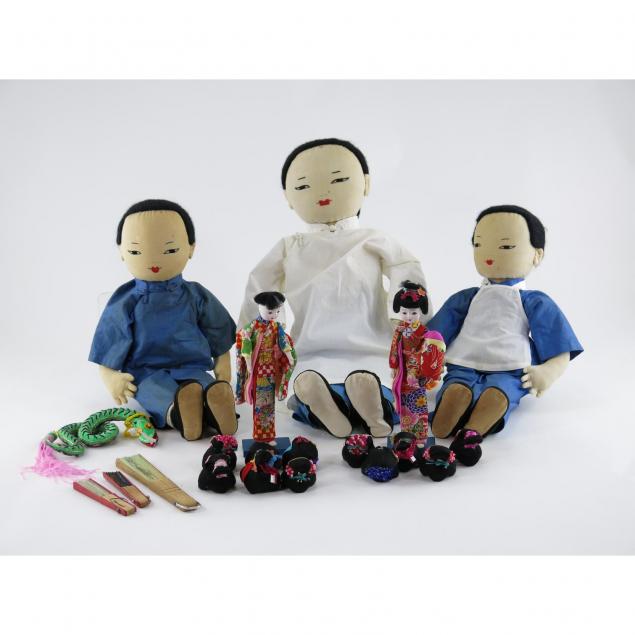 group-of-vintage-japanese-dolls