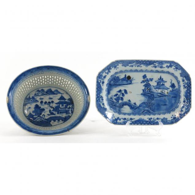 two-chinese-export-blue-and-white-decorated-porcelain-serving-pieces