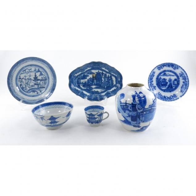 five-pieces-chinese-and-chinese-style-blue-and-white-porcelain