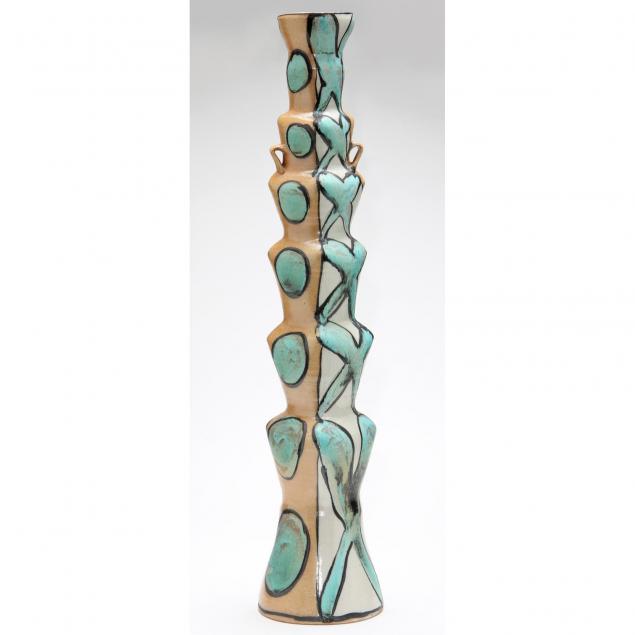 nc-art-pottery-suze-lindsay-tall-vessel