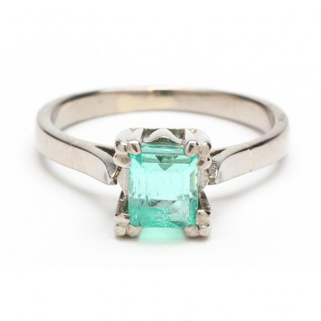 vintage-18kt-synthetic-emerald-ring