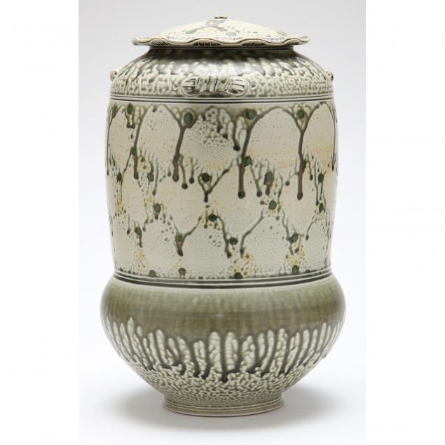 tom-turner-studio-pottery-trifold-jar