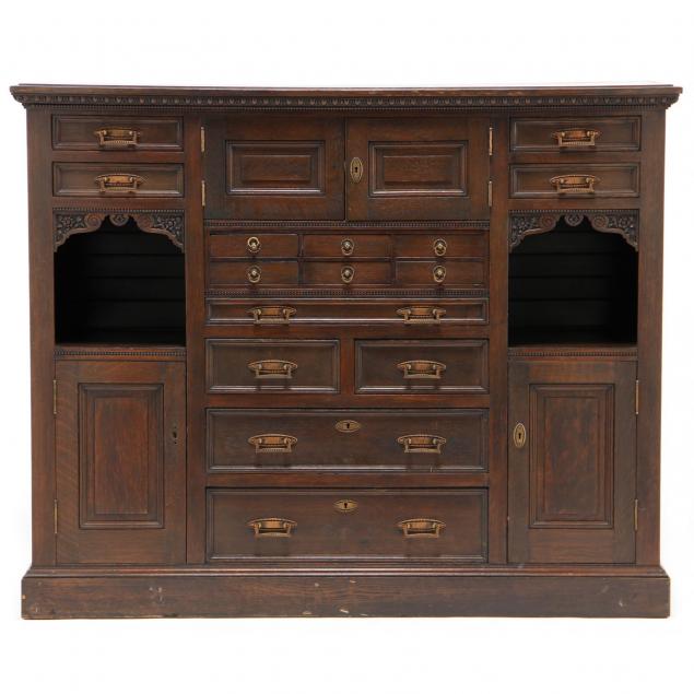 english-aesthetic-revival-butler-s-desk