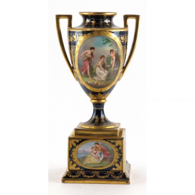 royal-vienna-cobalt-and-gold-vase