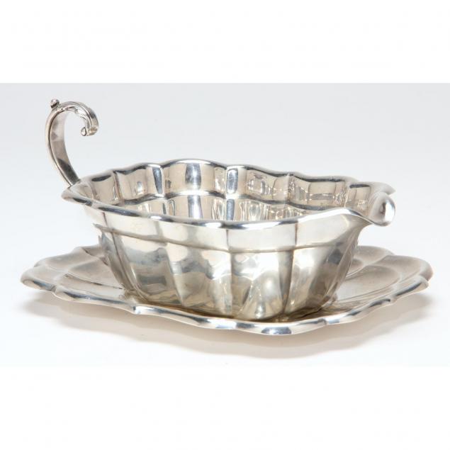 reed-barton-windsor-sterling-silver-gravy-boat-undertray