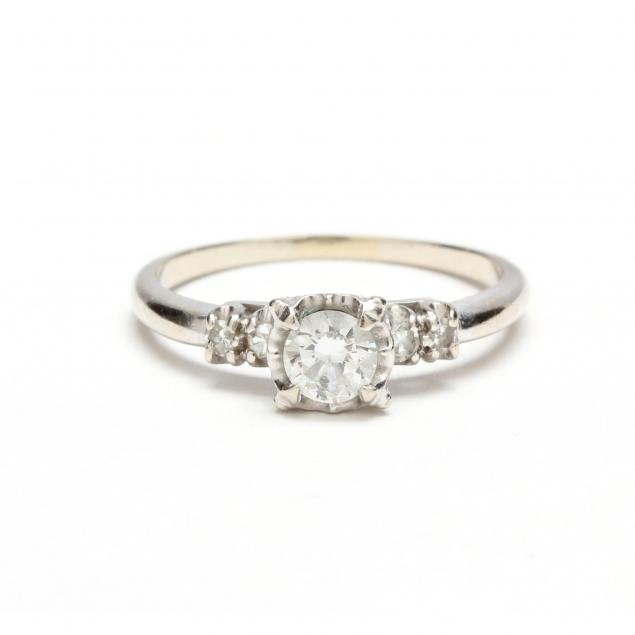 14k-white-gold-diamond-engagement-ring