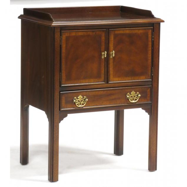 drexel-chippendale-style-night-stand