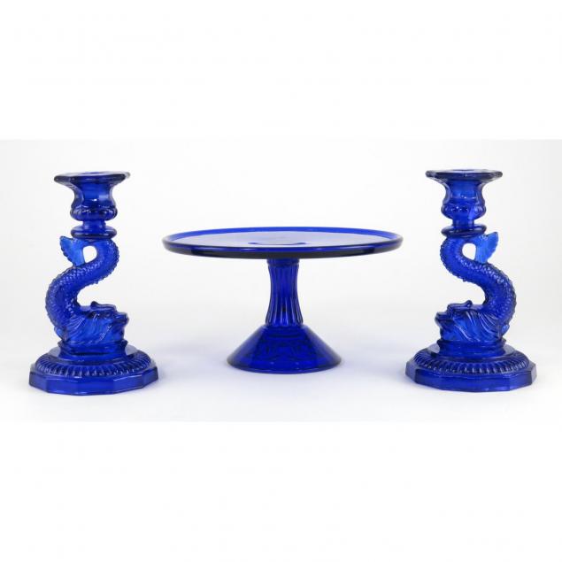 three-cobalt-blue-glass-table-articles