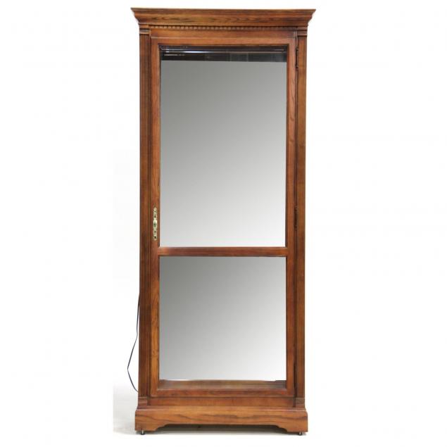 howard-miller-lighted-curio-cabinet