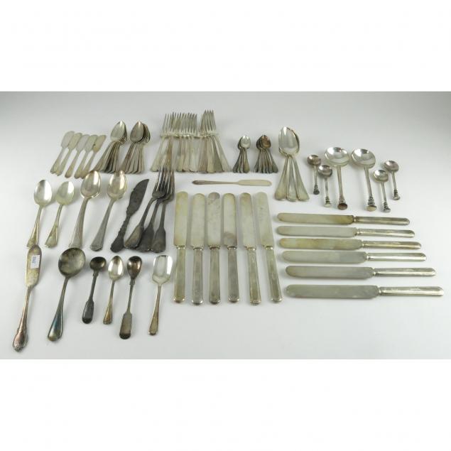 assorted-group-of-vintage-silverplate-flatware