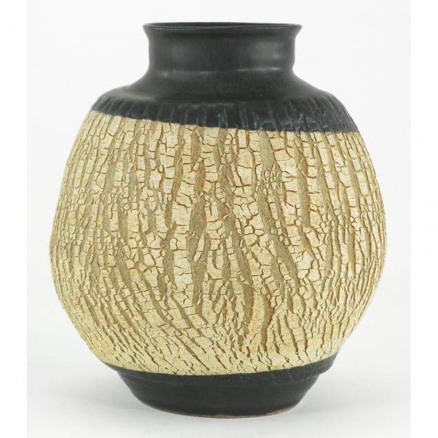 modernist-art-pottery-vase