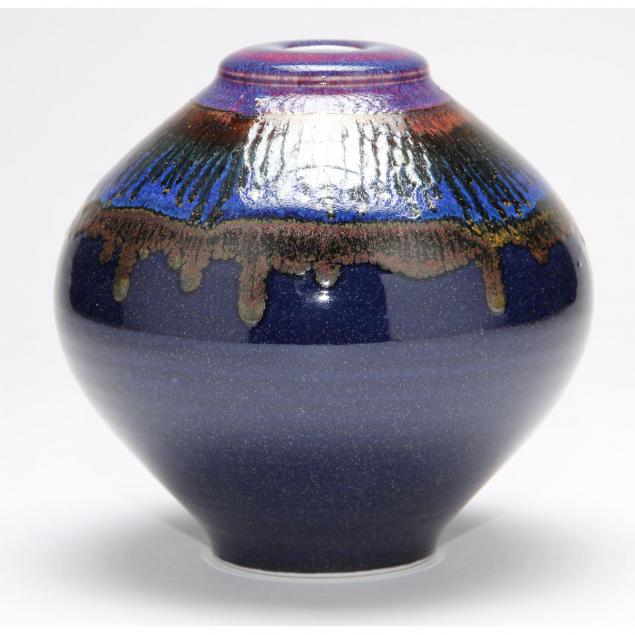 studio-pottery-tom-turner-globe-vase