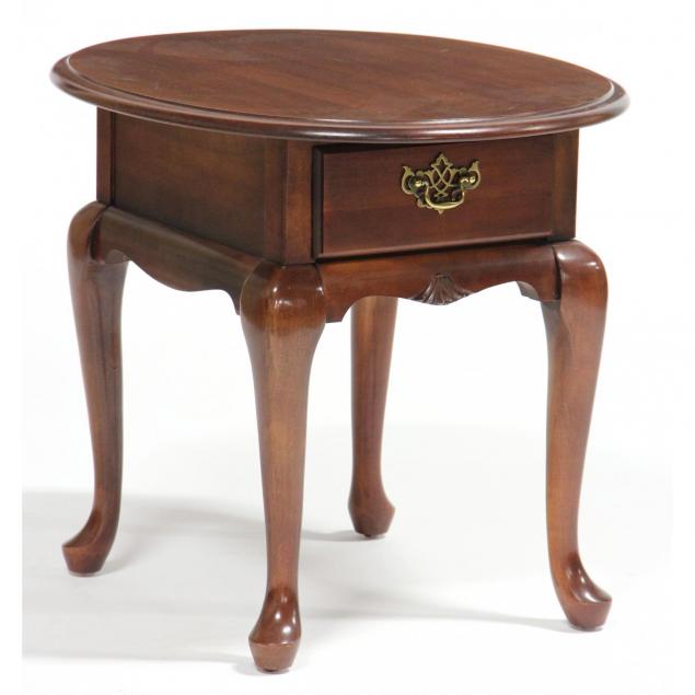 broyhill-queen-anne-style-side-table