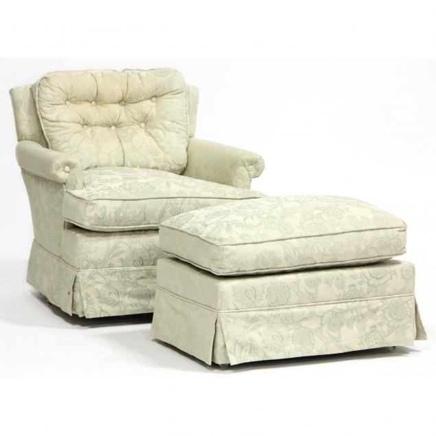 vintage-club-chair-with-ottoman